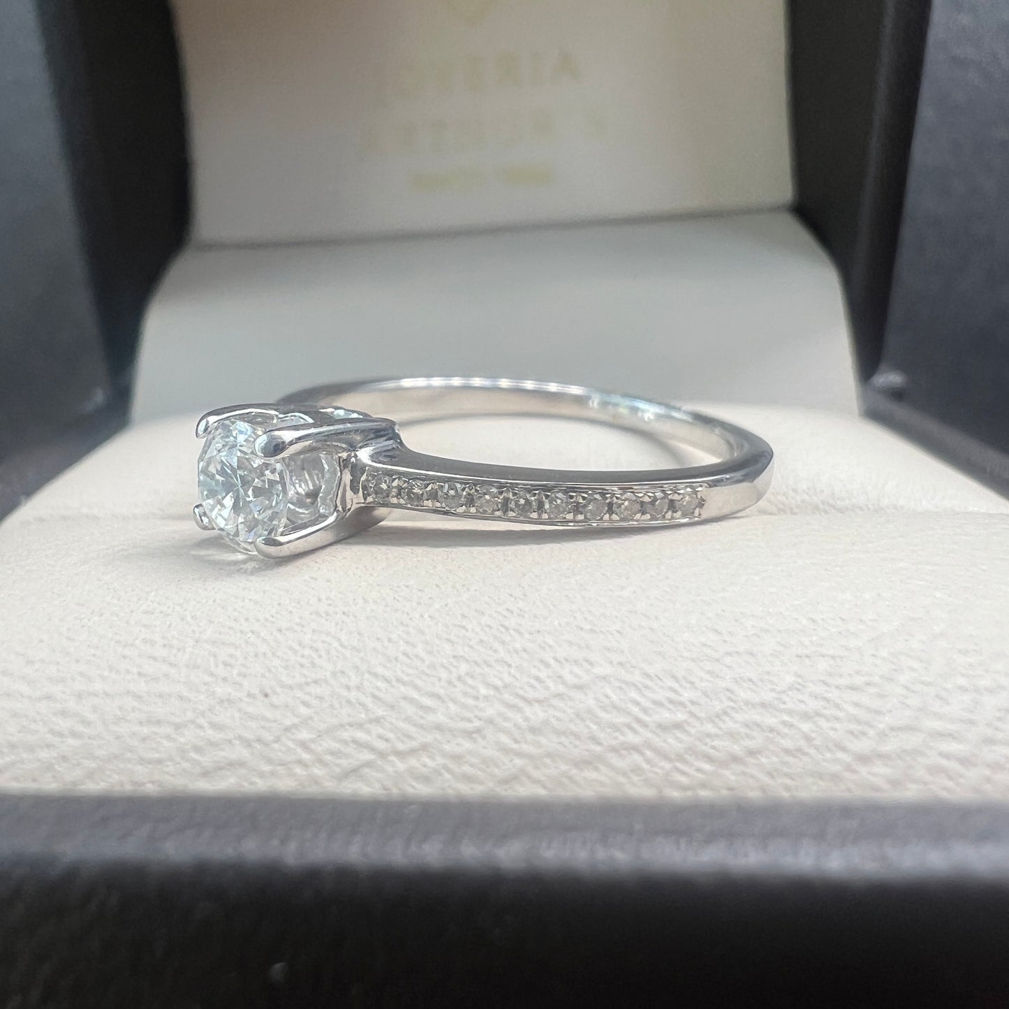 Anillo de Compromiso Oro Blanco 14k con Diamantes Naturales 0.35ct