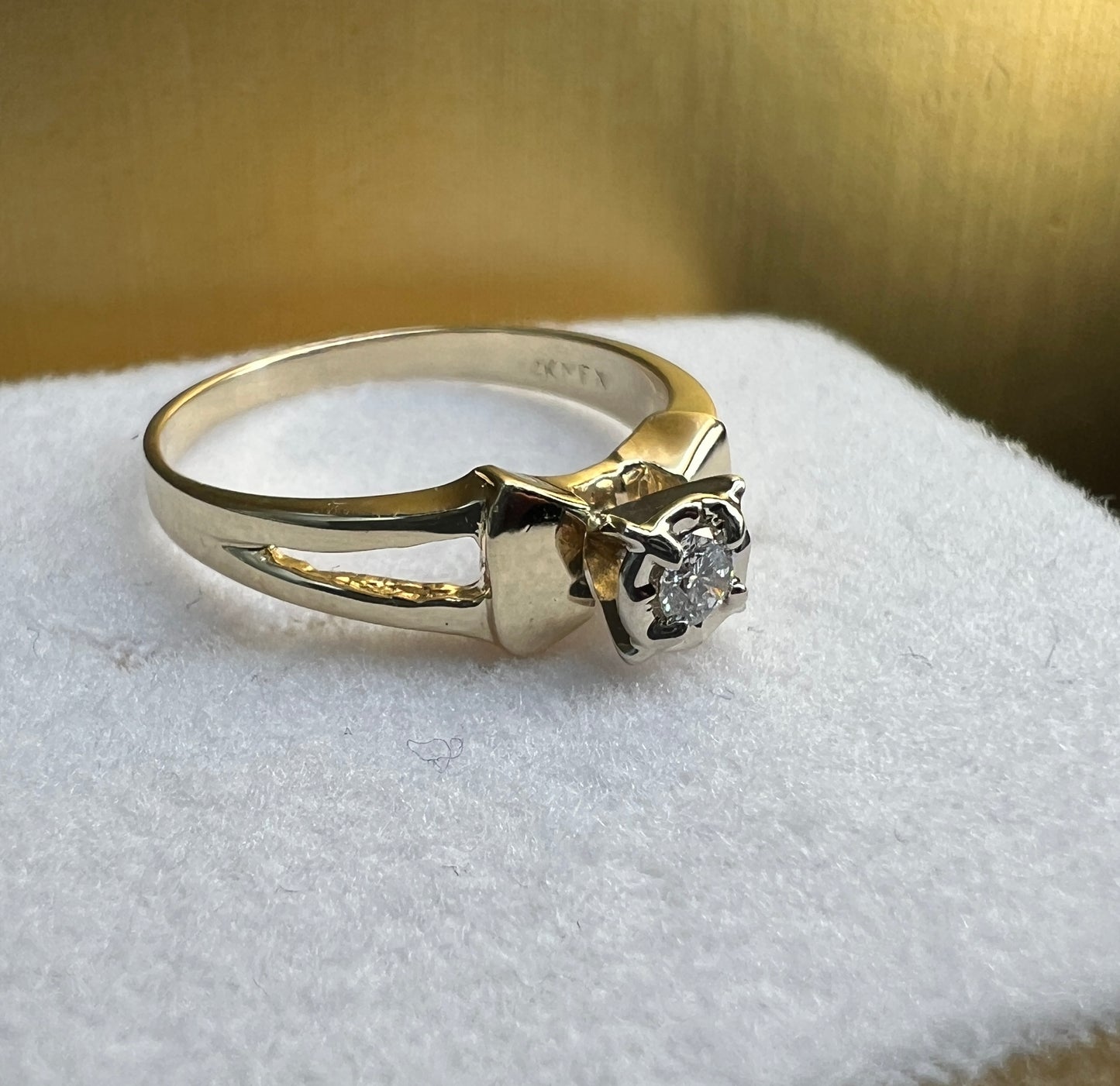 Anillo de Compromiso Oro Amarillo con Diamante Natural 0.15ct