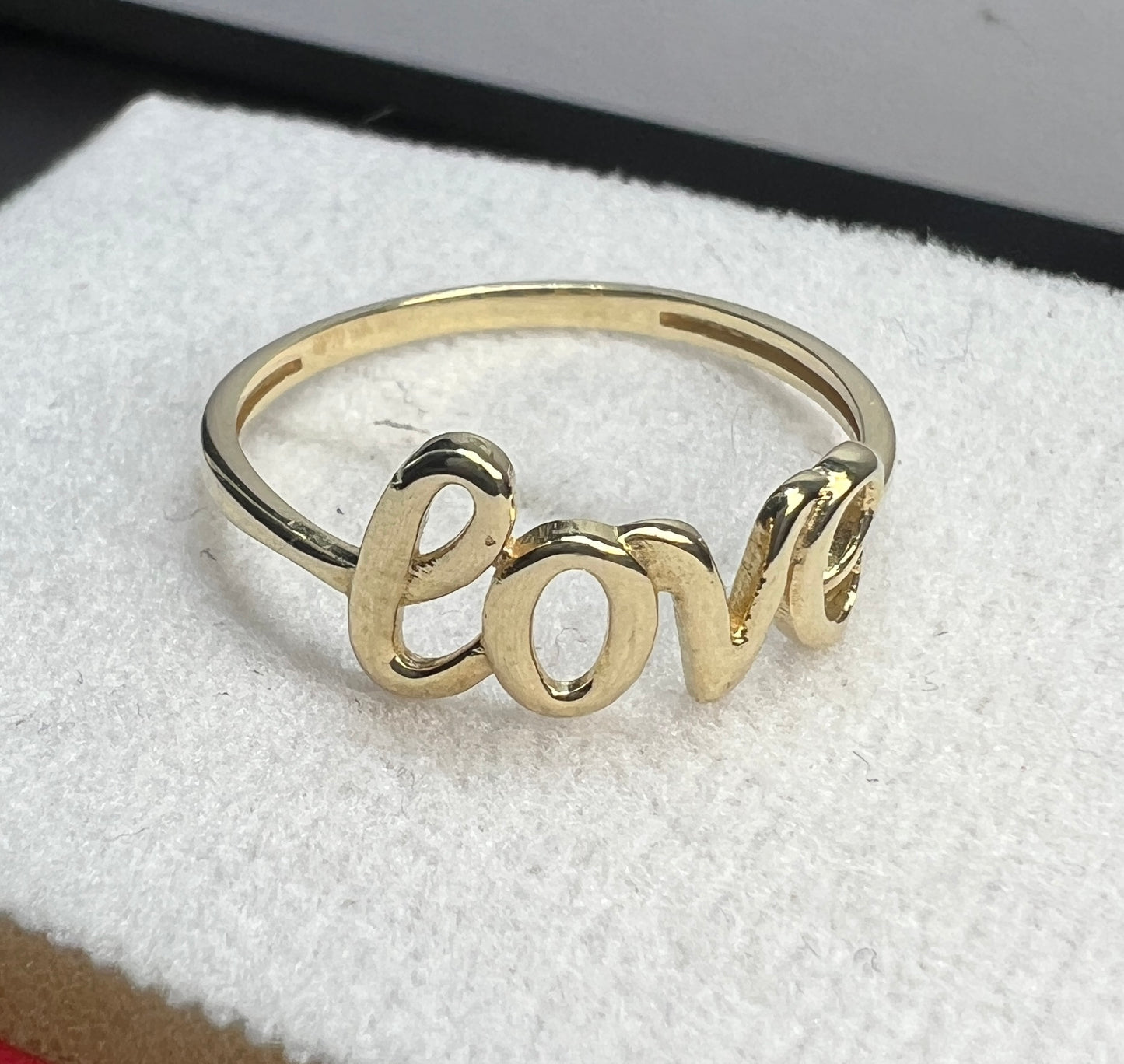 Anillo Love de Oro Sólido 10kt