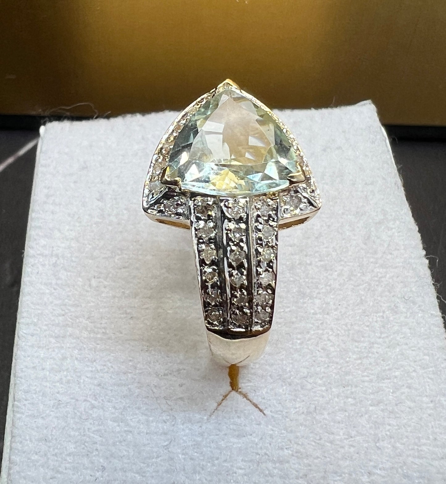 Anillo Oro con Aguamarina y Diamantes Naturales 0.64ct