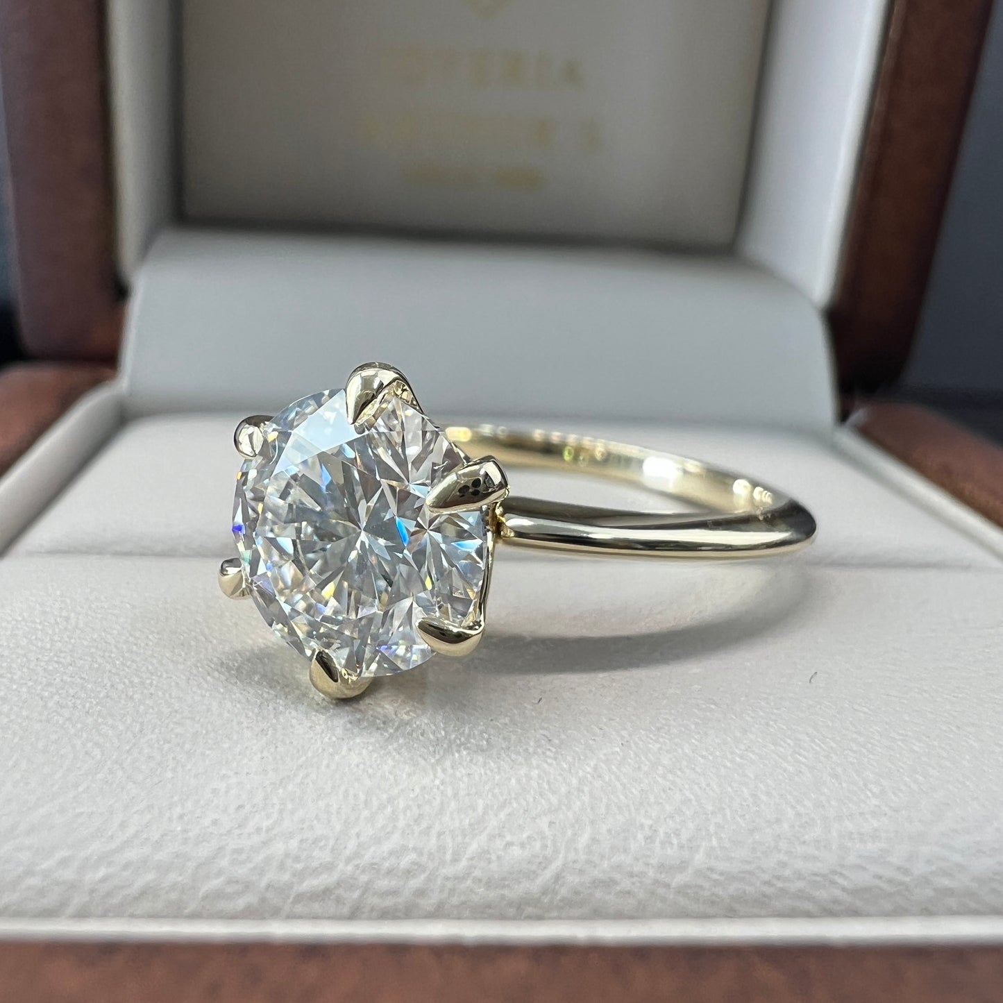 Anillo de Compromiso Oro Amarillo 14k con Diamante de Laboratorio Brillante 2.00ct Certificado IGI