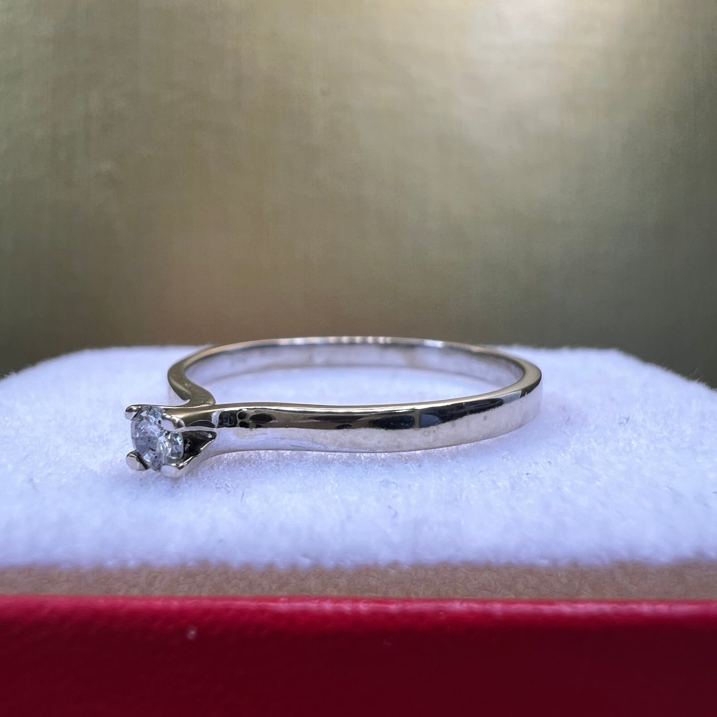 Anillo de Compromiso Oro Blanco 14k con Diamante Natural 0.10ct