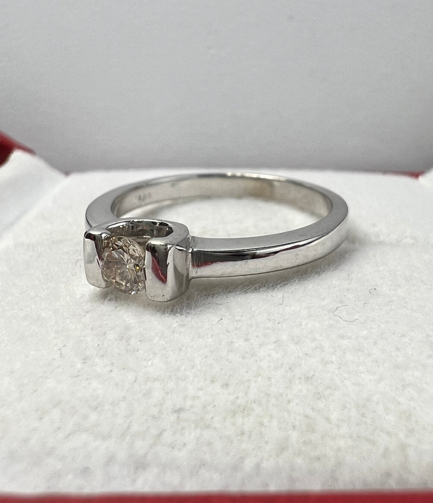 Anillo de Compromiso Oro Blanco con Diamante Natural 0.25ct