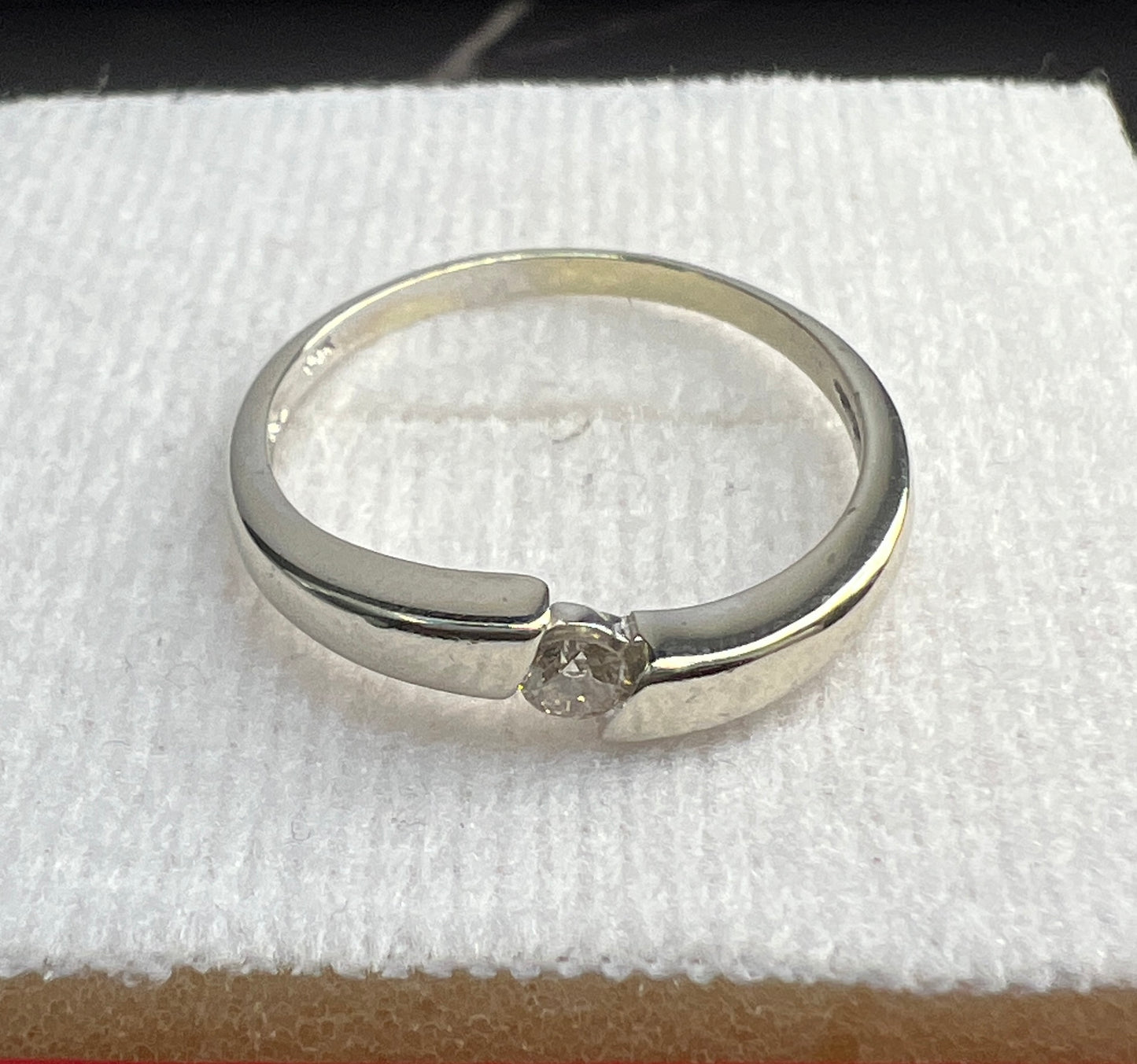 Anillo de Compromiso Oro Blanco con Diamante Natural 0.10ct