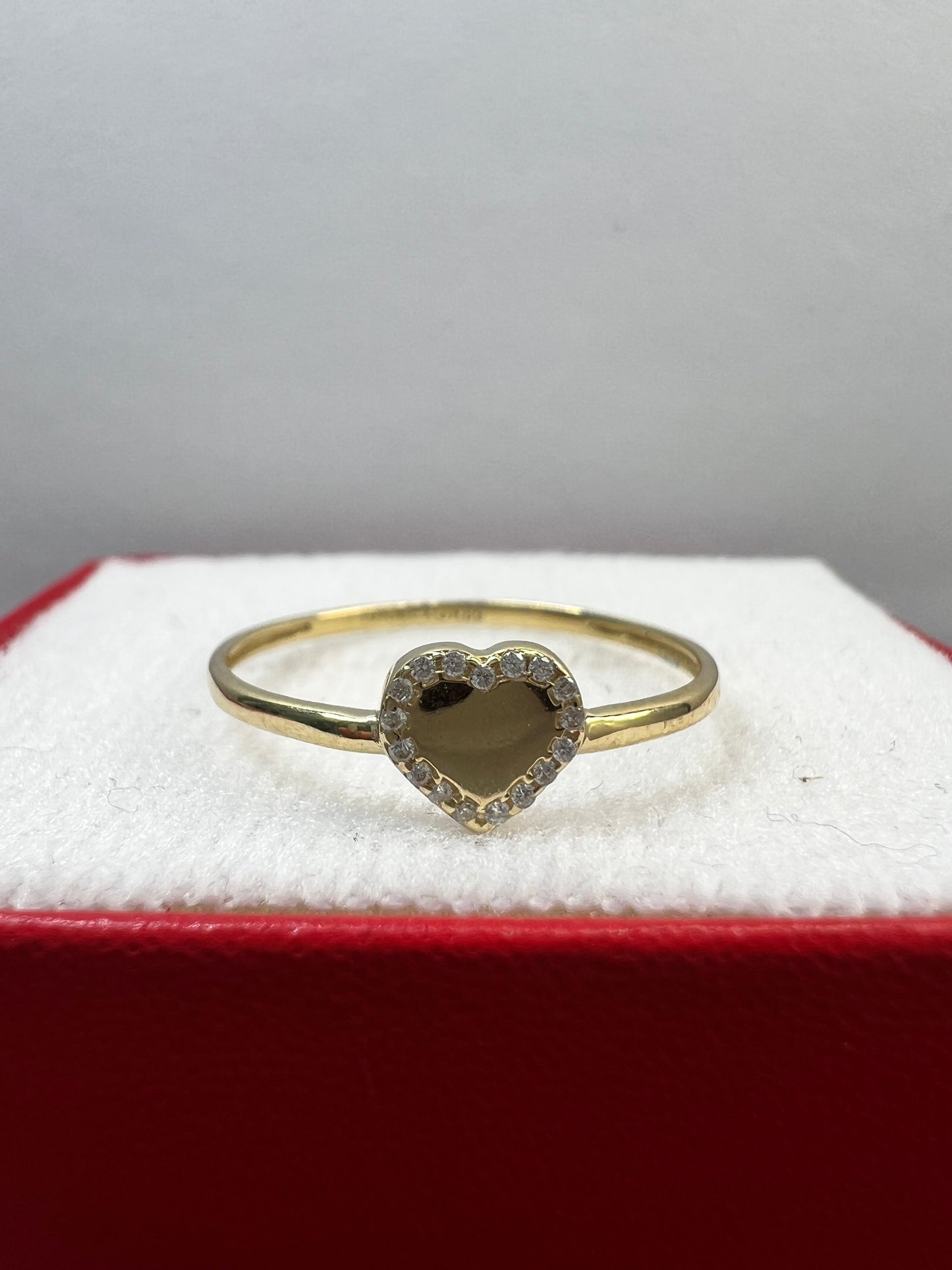 Anillo Corazón Oro Amarillo 10kt con Zirconias