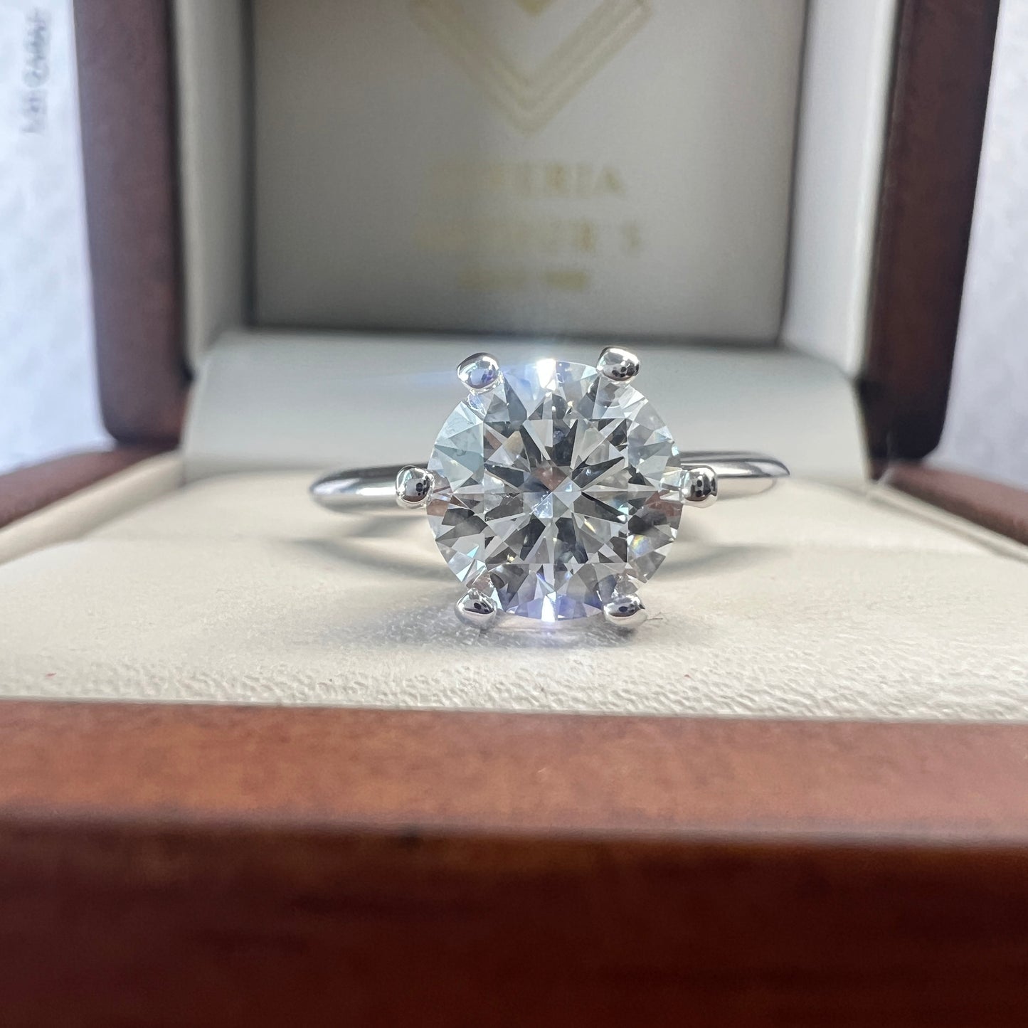 Anillo de Compromiso Oro Blanco 14k con Diamante de Laboratorio Certificado IGI 1.50ct