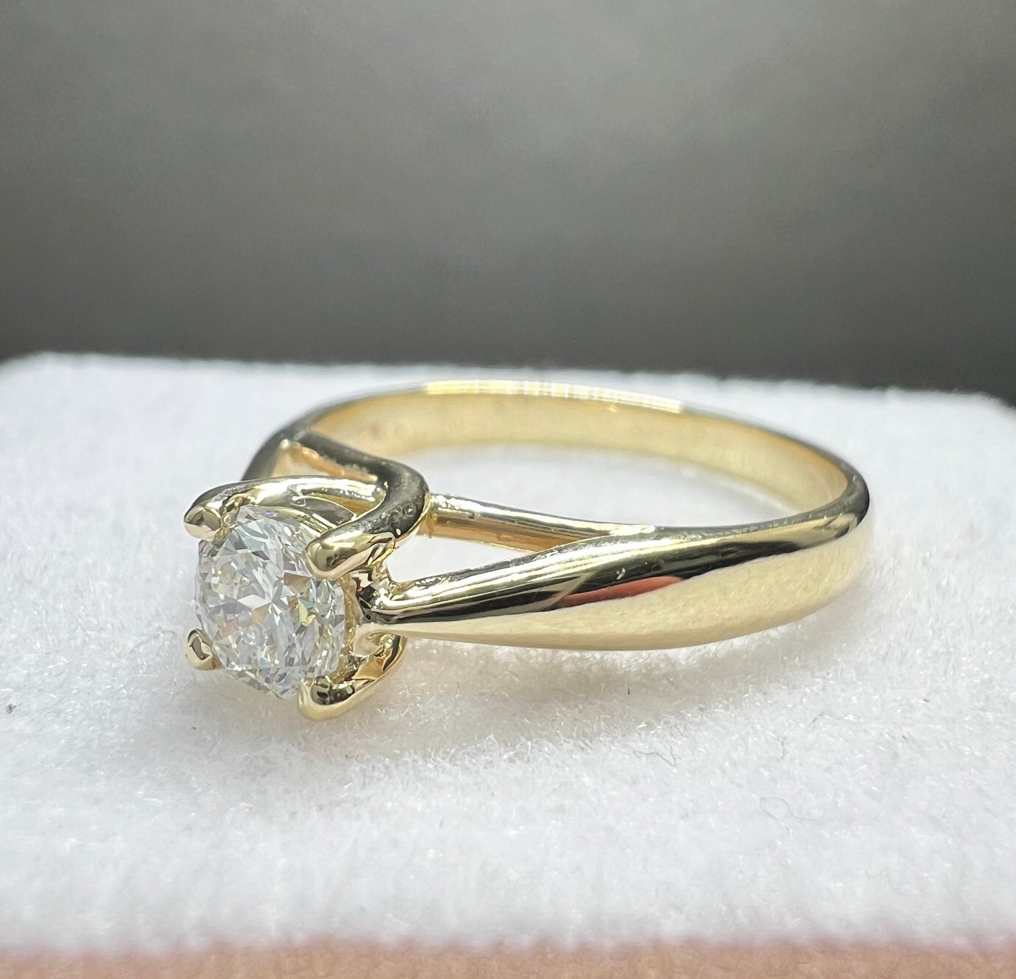 Anillo de Compromiso Diamante Natural Octillion Certificado GIA 0.31ct