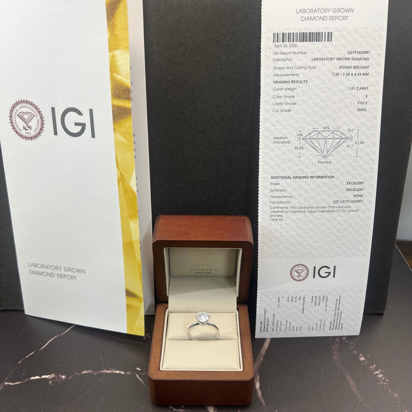Anillo de Compromiso Oro Blanco 14k con Diamante de Laboratorio Certificado IGI 1.50ct