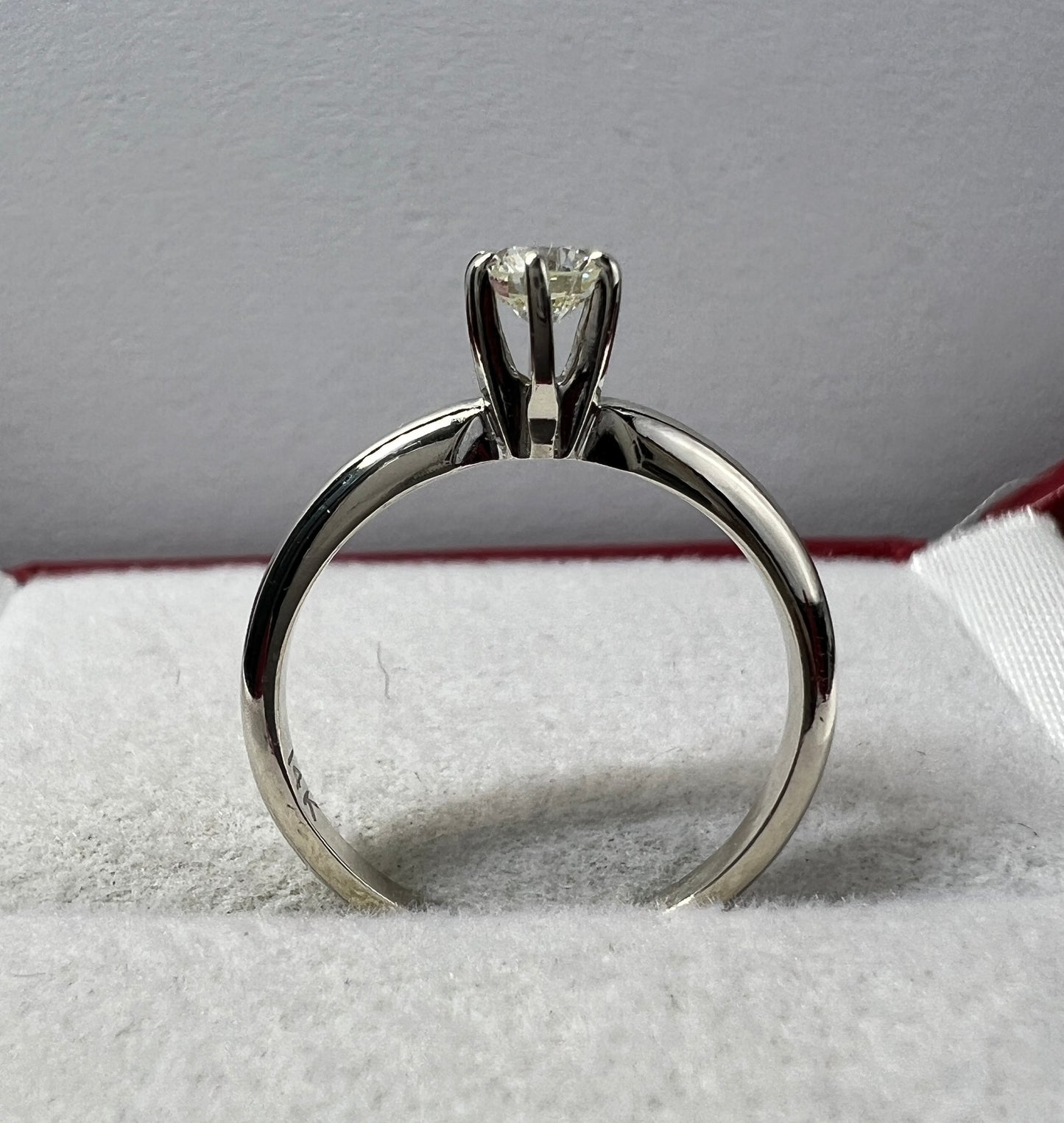 Anillo de Compromiso Oro Blanco con Diamante Natural 0.26ct