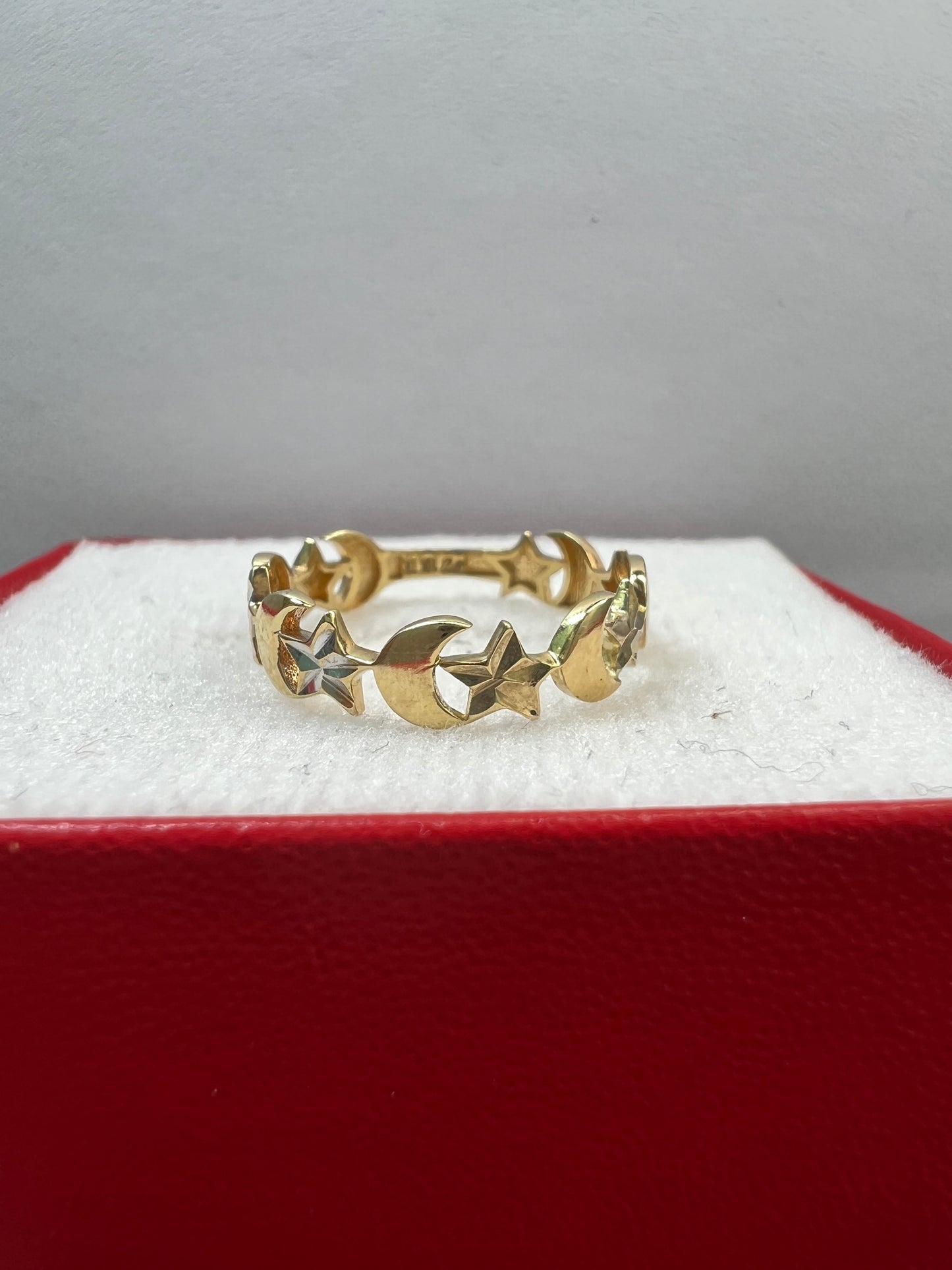 Anillo Lunea y Estrella Oro Sólido 10kt.