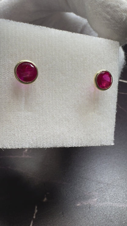 Broqueles Oro Sólido 10kt con Zirconia roja